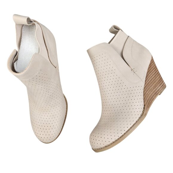 DV By Dolce Vita Gerdy Beige Bootie Size 8 Leather Wrap Wedge Heel - Picture 1 of 9